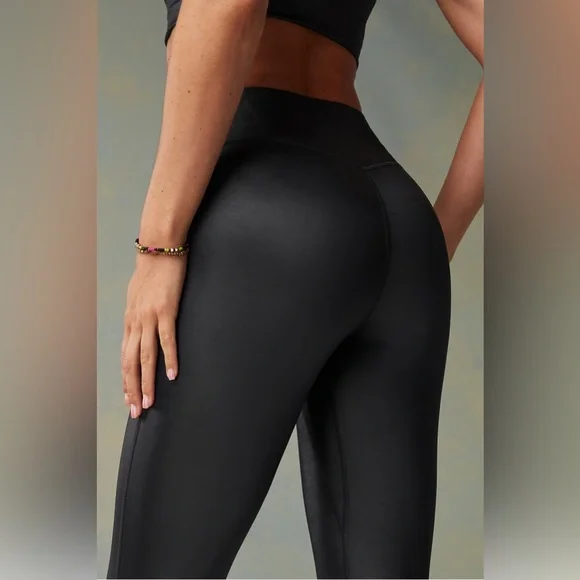 NWT Fabletics Anywhere Motion365+ Shine High-Waisted Legging ( Khloe Edition) - Picture 4 of 5